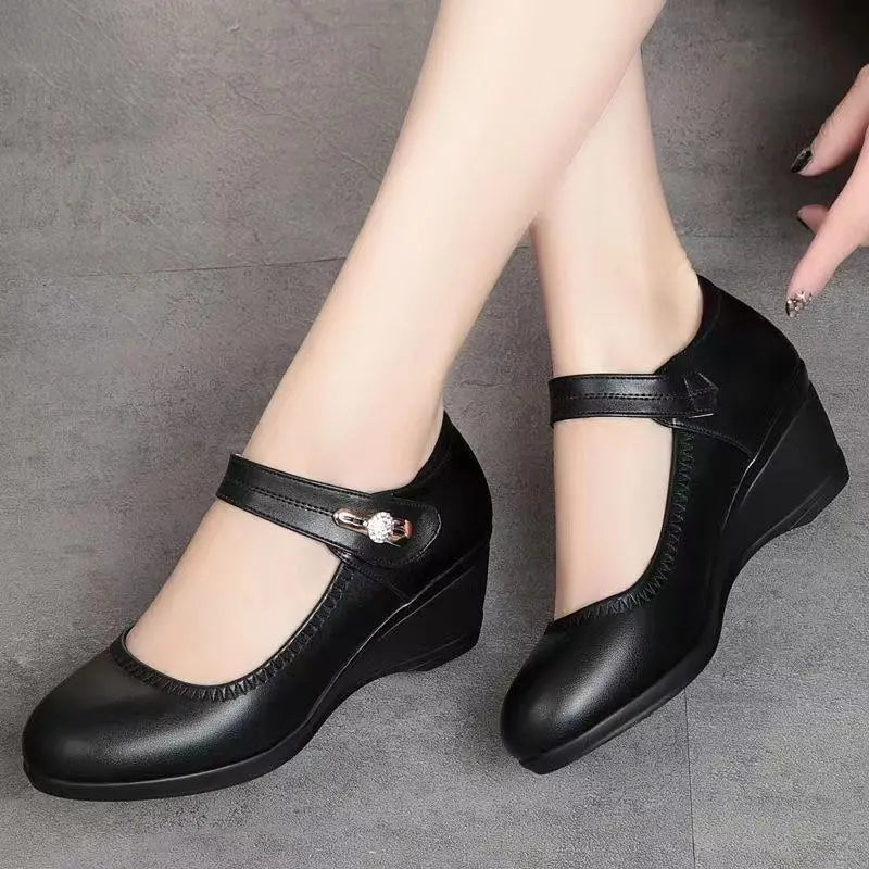 Linda – Elegant Mid-Heel Comfort Shoes