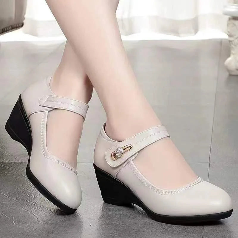 Linda – Elegant Mid-Heel Comfort Shoes